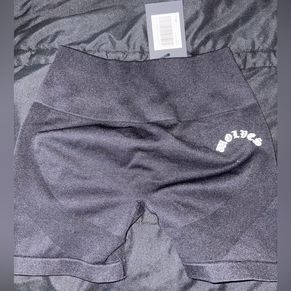 DARC SPORT BUTT SCRUNCH SHORTS SMALL
